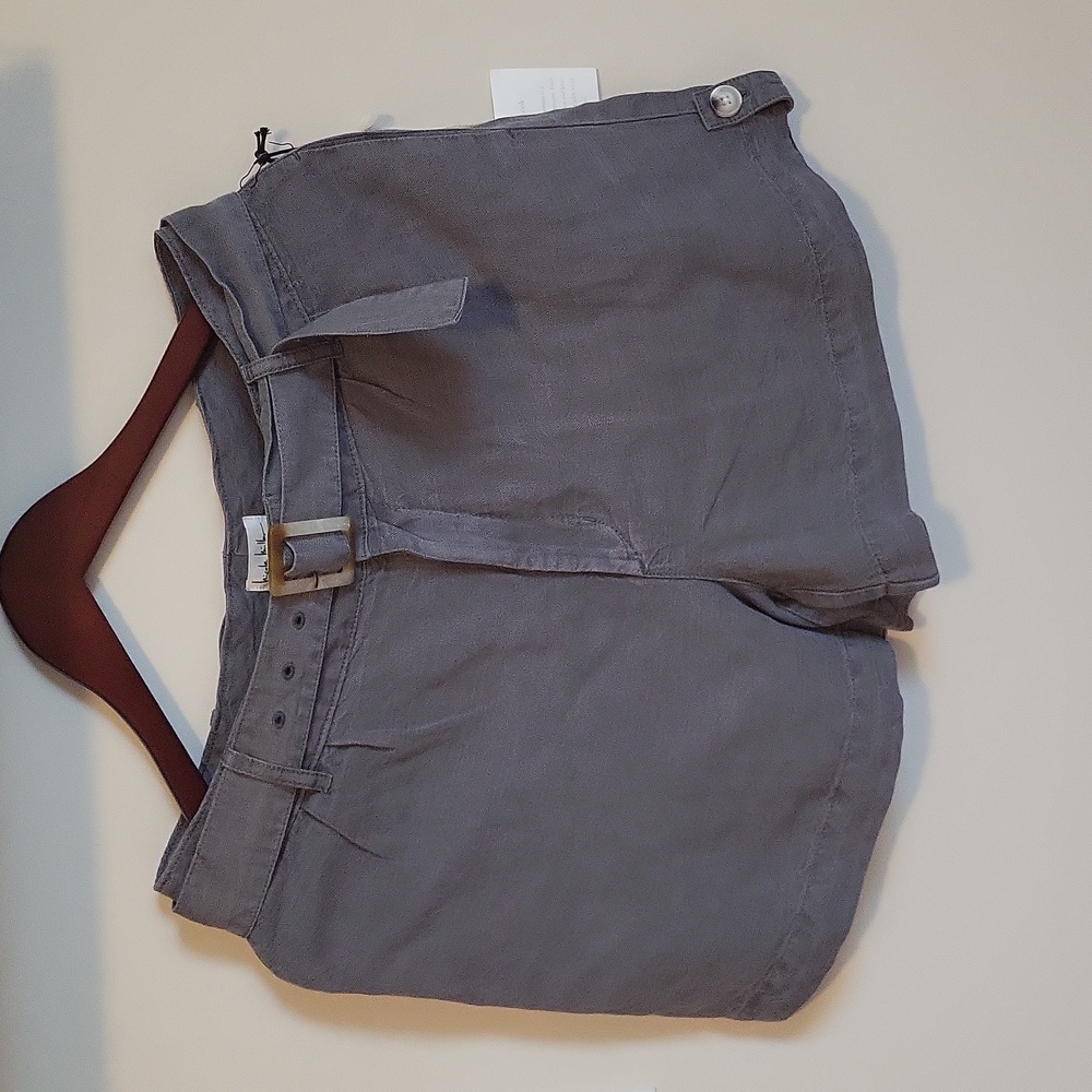 NWT Vintage Look Linen Blend Belted Short